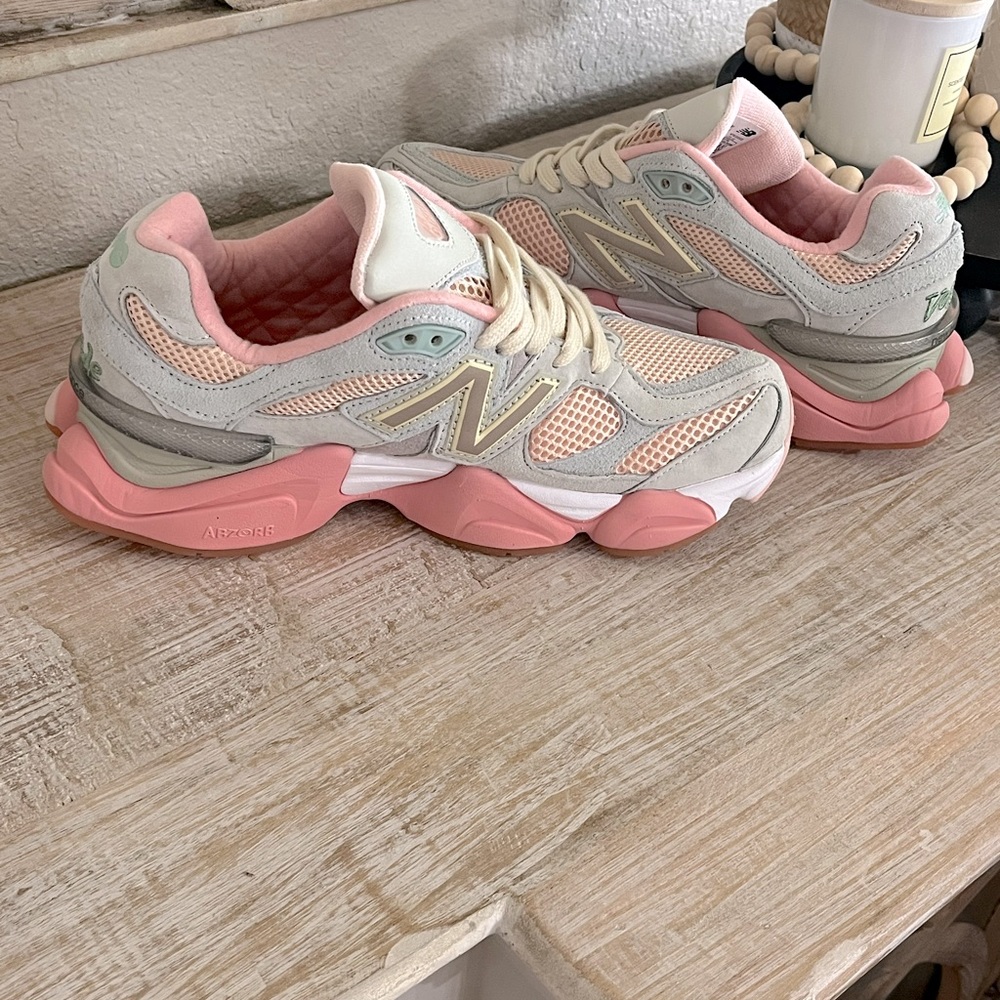New Balance 9060 women’s
